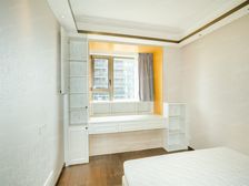 老卢湾滨江生活区2018年次新房出门即地铁