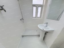 地铁口全明大一房+精装修电梯房