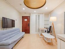 老静安南京西路,电梯房中区,景观视野佳,落地窗开阔