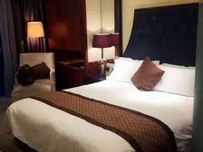 东门口威斯汀公寓 豪装 靓丽 看江景 朝南 租4千 亏本