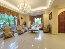 凤雅苑一线湖景别墅 七室六套房带双车库 单边位花园有凉亭鱼池