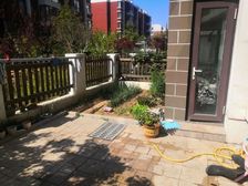 房东急售 海泰庄园一楼带院带下跃 豪华装修 价格你说算