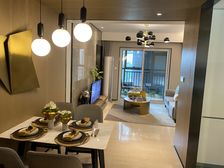 绿地象屿打造 87平3房 近學校送7平面积 近11号线地铁口