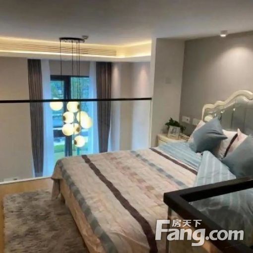 �ÿ��� �𳵶�վ����� ��װLOFTһ�� ��ͨ���� ��Ȧ���� 