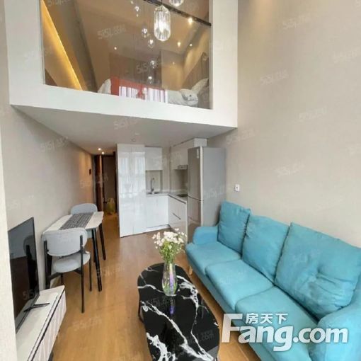  ���ݶ�վ����㺼��֮���ÿ���LOFT��װ��1�� 