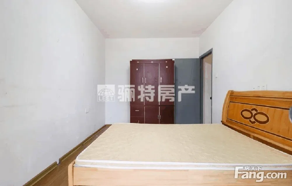 凤湖新城四区家具家电齐全精装修，舒适环境等你享受2600元