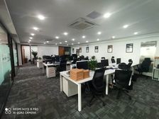 CBD农信大厦0平7房间,精装落地窗,5号线商务区站