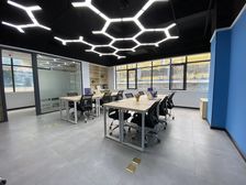 5到100平精致办公室出租丨可注册办危化证丨食品备案出口退税