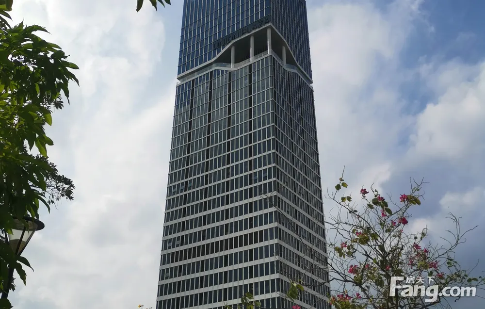 路福联合广场写字楼出售,亚洲交通枢纽中心,十万观众足球场-广州写字