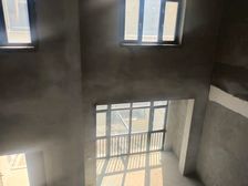 降价了,莱蒙湖别墅T5挑空客厅,湖边位置,院子80平