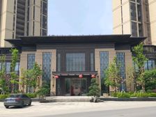 高性价转角独栋!产权2435平,送三楼整层,使用3635平