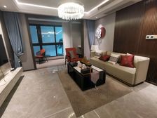 潘安新城 三室一楼带前后院 地上一层地下二层