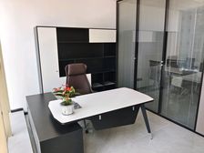 全新大楼!华恒大厦60平精装带一个隔间,全新家具!欢迎来电!