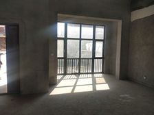 急卖!联排别墅边户大院350平,纯地上,没地下室,带车库