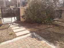 莱蒙湖靠湖边联排别墅,挑空客厅,院子80多平