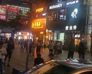 南城万象府旁临街带租旺铺业主诚意出售月5000即买即