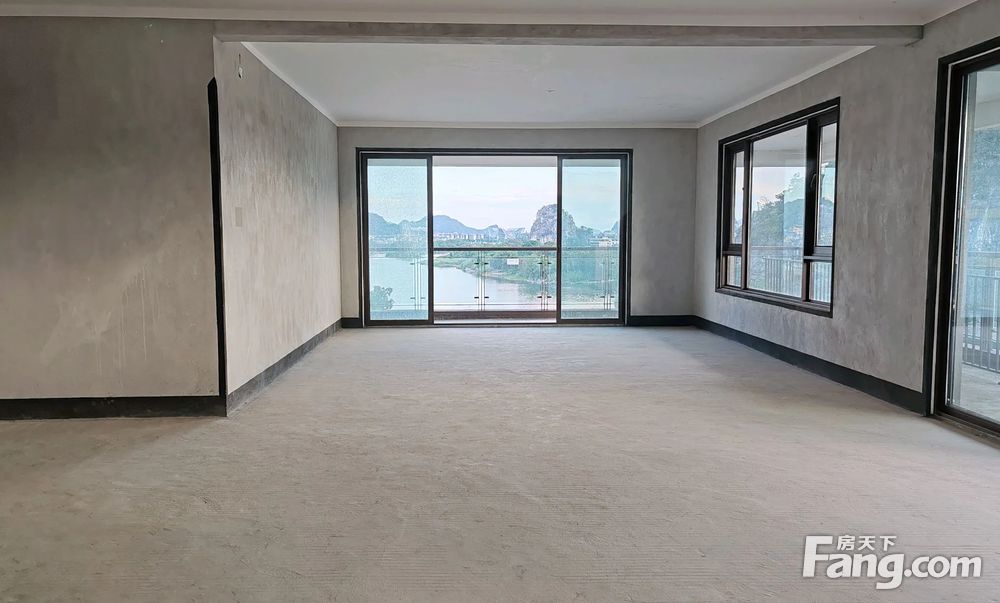 漓江首排一线江景房漓江郡府两面转角临江270度宽视野大平层