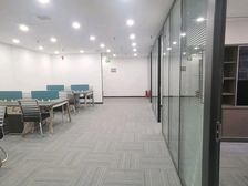 面积170.71平格局4+1朝南户型工区18人位