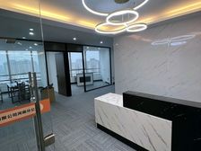 家具齐全物业管理不错临近地铁上下班方便楼下吃住配套齐全