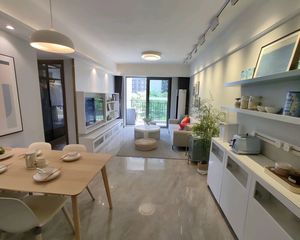 大格局房源,3房2厅2卫,全屋豪华装修,首付8万即可拎包入住