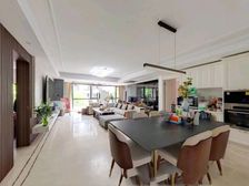 稀缺万科翡翠公园6层洋房4居2卫精装大平层