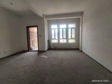 急卖!边户院子120多平联排别墅,在小区好的位置