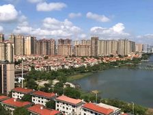 邻桃源邻桃花湖公园三房两卫南户型通透户型出售46.8万120