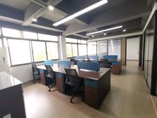 麓谷高新区,45+含税,得房率高物业费2.2,带家具拎包办公