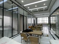 吊顶后3.8米层高,出租适合团播传媒公司,空调不限时,地铁口