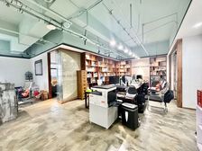 南商地铁口 泰康大厦420平 设计工业风 适合外贸传媒公司