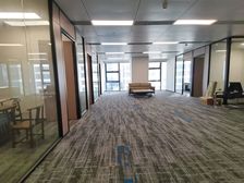 单价20+的甲写!离谱!福晟金融中心写字楼出租,家具会配好!