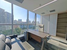 三元桥亮马桥地铁琨莎中心105平豪装全套家具特价随时入住