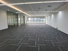 洋湖柏宁地王广场写字楼出租,配家具拎包办公,空调随开随用