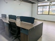 麓谷橡树园小面积出租,4700含物业费,1+1可做2+1