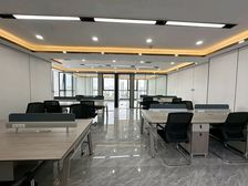 西山区万达广场旁丨蓝光昆仑中心丨精装商业办公写字楼出租带家具