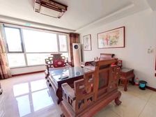 南大街大成门好位置耳朵户型3居室实木装修