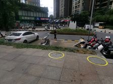 观山湖公园门口 金融城旁 会展城 住宅底商门面出售 好停车