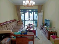 大2房 装修保养好 可直接入住