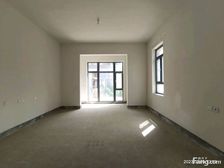 莱蒙湖四期次新房带车库院子200平边户