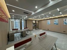 【荣盛中心】168平带家具特价出租拎包办公 中房元泰睿和中心