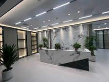 裕华万达广场【鸿昇广场】465平时尚装修带家具无后顾之忧