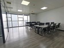 高得房率!采光好,地铁口,鑫融国际109平很实用,拎包办公