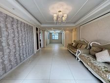 四 中广厦上城,136平,三室两厅两卫,老证赠储间有车位单算