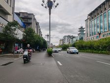 市中心十字街以北置业广场中山中路临街旺铺476.5平780万