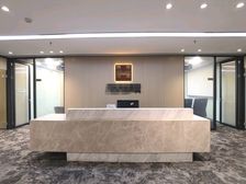 市政府旁广发金融大厦整层1300方,带豪华装修带家具租金40