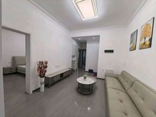 首付5万前进路,新华市场对面,精装三室2楼,