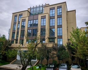 临湖独栋办公室 水电气三通不限业态 24空调 可按揭
