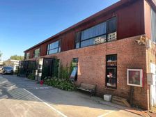 管庄地铁管庄公园里885平艺考培训遗留5.8米排练厅