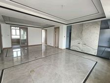 急售龙湖天钜带车位4居室山景房大平层