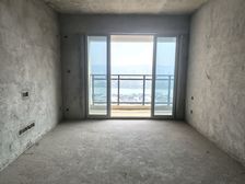 急售万达越祥湾全江景四房视野光线无遮挡,格局方正住家安静舒适